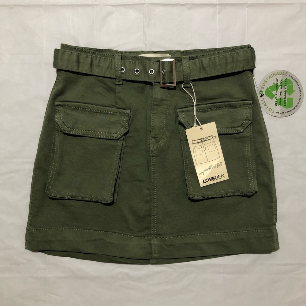 NWT Lovegen Juniors Front Pockets Belt Washed Dark Olive Cargo Skirt size 5 / 28